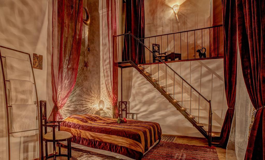Riad Almaz Fès Rum bild