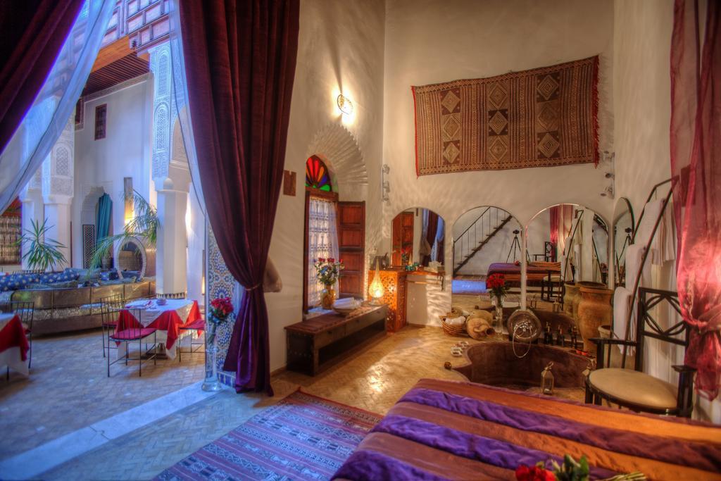 Riad Almaz Fès Rum bild